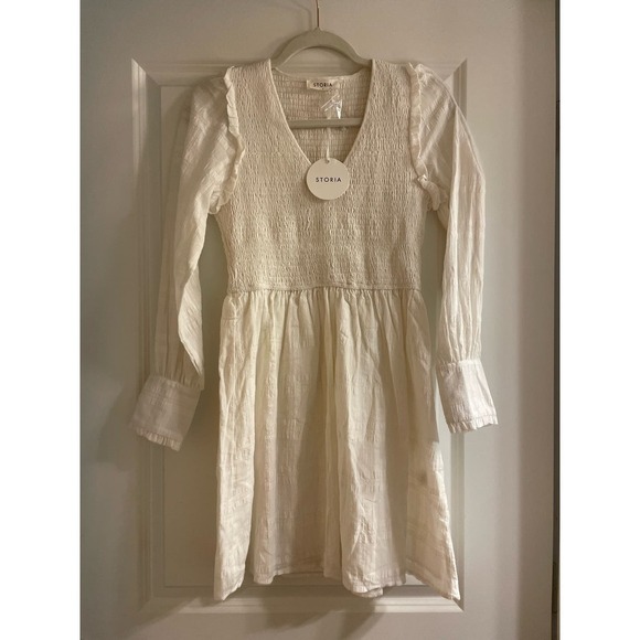 NWT Storia White Long Sleeve Boho Mini Dress Smocked Bodice‎ Size S - Picture 1 of 6